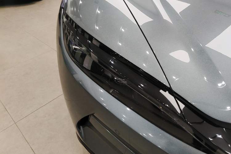 Used BYD Han L 2025 DM-p Four-Wheel-Drive LiDAR Flagship Model Right Front Headlight