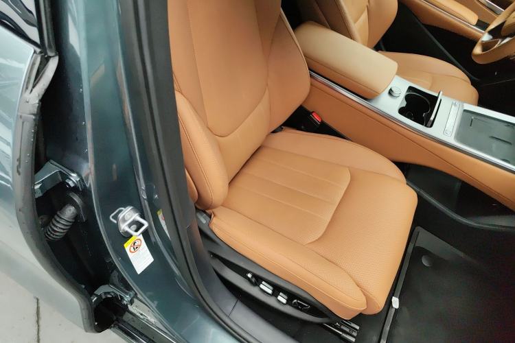 Used BYD Han L 2025 DM-p Four-Wheel-Drive LiDAR Flagship Model Right Front Seat