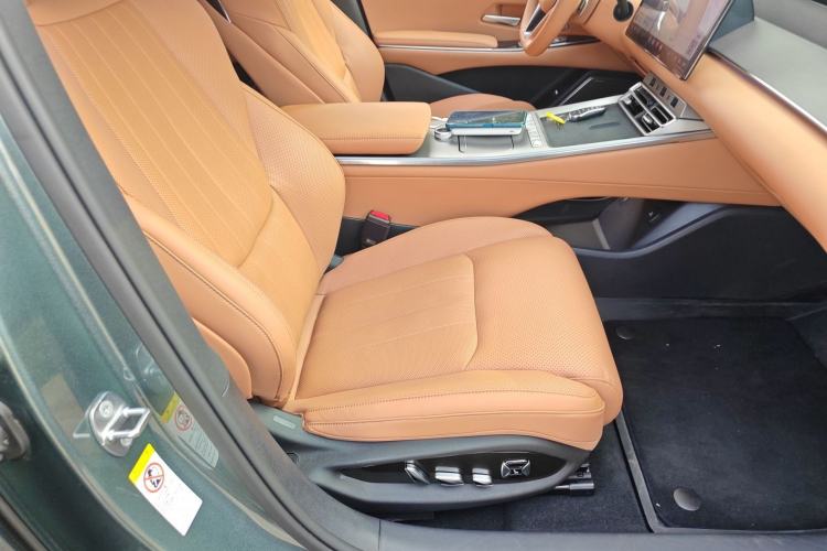 Used BYD Han L 2025 DM-p Four-Wheel-Drive LiDAR Flagship Model Right Front Seat
