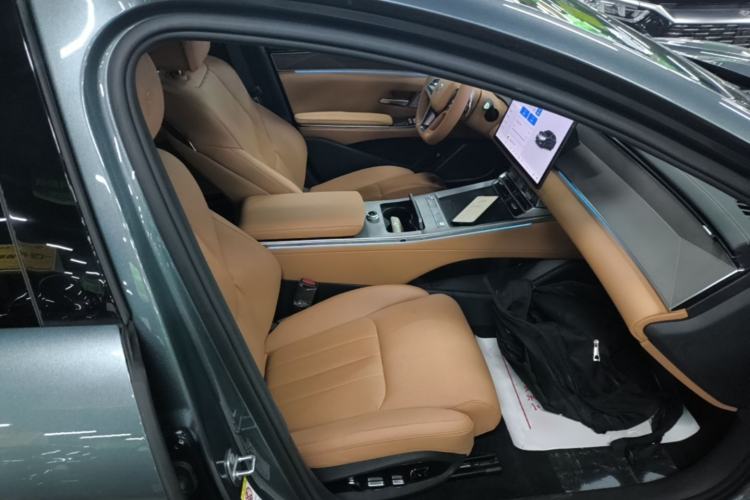 Used BYD Han L 2025 DM-p Four-Wheel-Drive LiDAR Flagship Model Right Front Seat