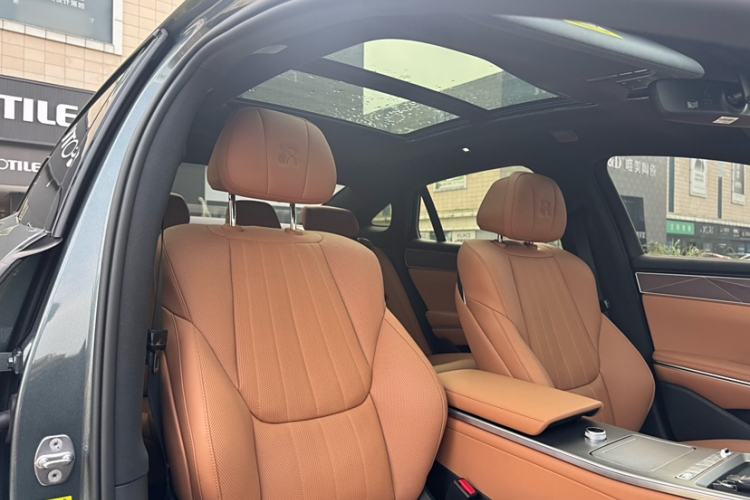 Used BYD Han L 2025 DM-p Four-Wheel-Drive LiDAR Flagship Model Right Front Seat