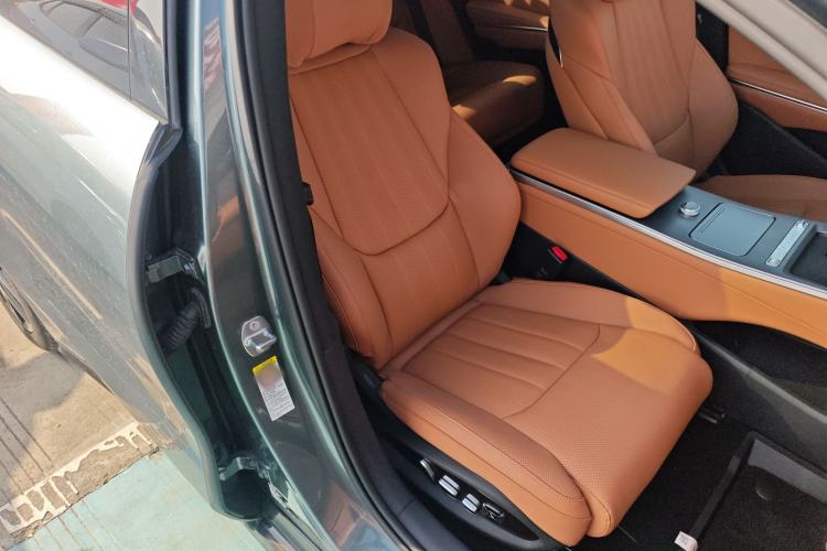 Used BYD Han L 2025 DM-p Four-Wheel-Drive LiDAR Flagship Model Right Front Seat