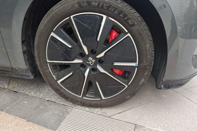 Used BYD Han L 2025 EV 701 km LiDAR Flagship Edition Right Front Wheel Hub