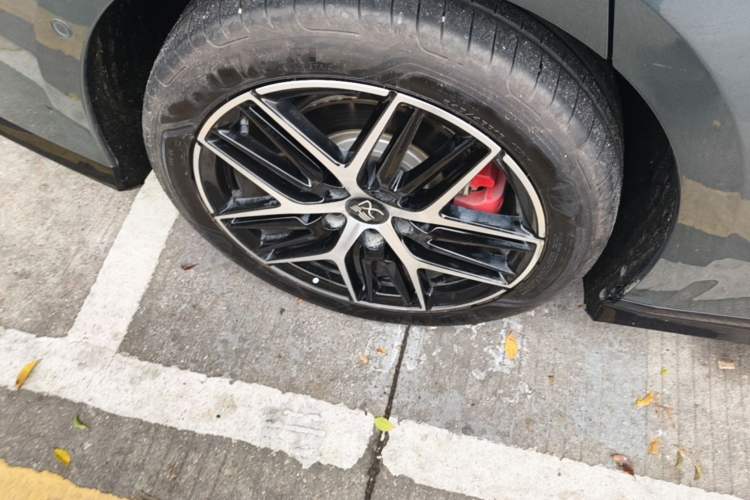 Used BYD Han L 2025 DM-p Four-Wheel-Drive LiDAR Flagship Model Right Rear Wheel Hub