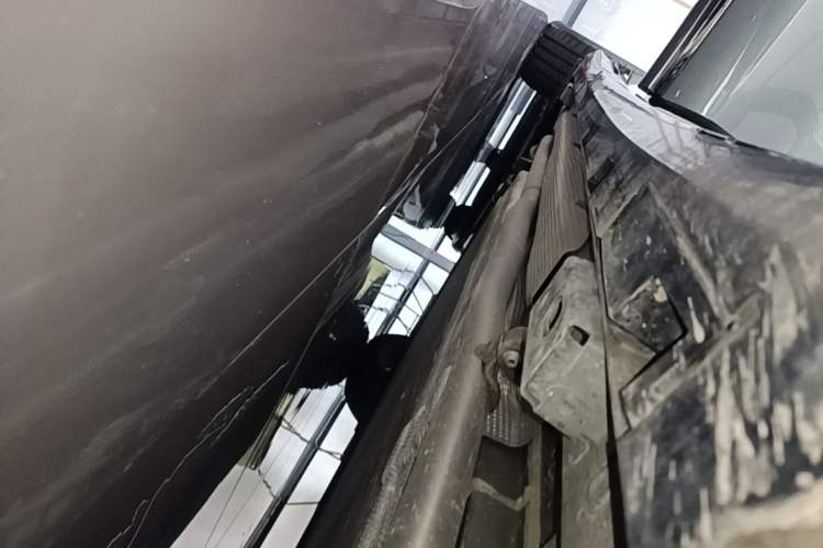 Used BYD Han L 2025 DM-p Four-Wheel-Drive LiDAR Flagship Model Right Side Sill