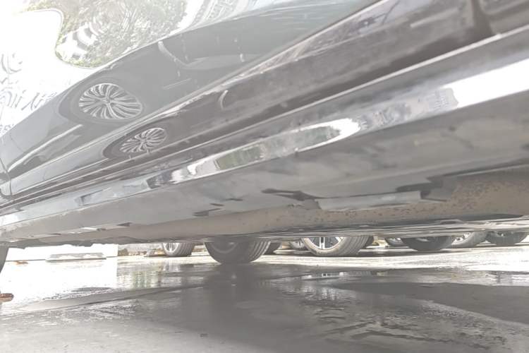 Used BYD Han L 2025 DM-i 200KM LiDAR Luxury Model Right Side Sill