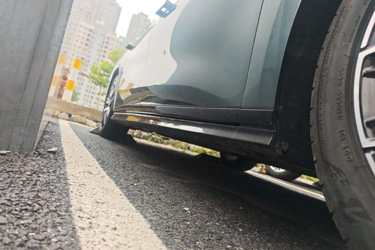 Used BYD Han L 2025 DM-p Four-Wheel-Drive LiDAR Flagship Model Right Side Sill