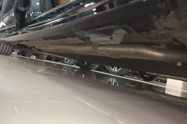 Used BYD Han L 2025 DM-p Four-Wheel-Drive LiDAR Flagship Model Right Side Sill