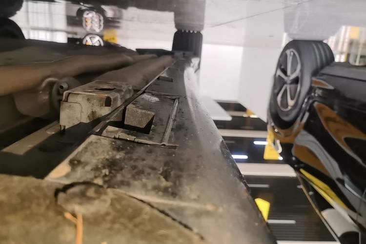 Used BYD Han L 2025 DM-p Four-Wheel-Drive LiDAR Flagship Model Right Side Sill