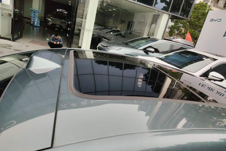 Used BYD Han L 2025 DM-p Four-Wheel-Drive LiDAR Flagship Model Roof