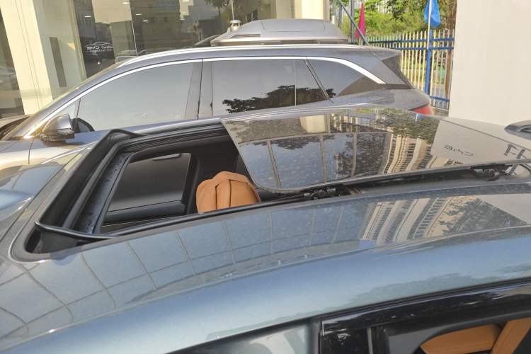 Used BYD Han L 2025 DM-p Four-Wheel-Drive LiDAR Flagship Model Roof
