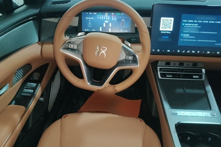 Used BYD Han L 2025 EV 701KM LiDAR Deluxe Edition Steering Wheel