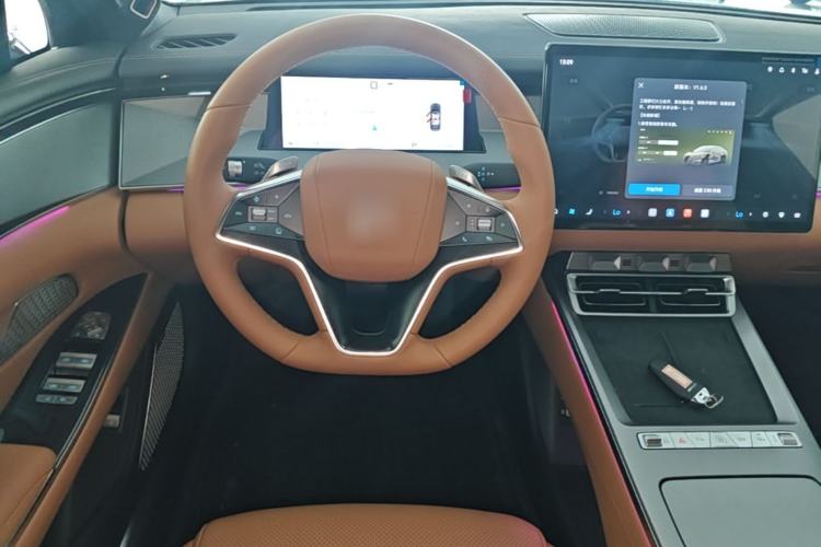 Used BYD Han L 2025 EV 701KM LiDAR Deluxe Edition Steering Wheel
