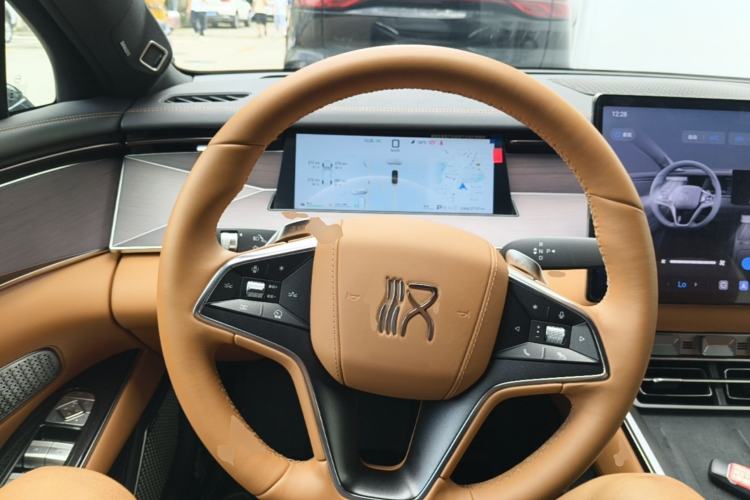 Used BYD Han L 2025 DM-p Four-Wheel-Drive LiDAR Flagship Model Steering Wheel
