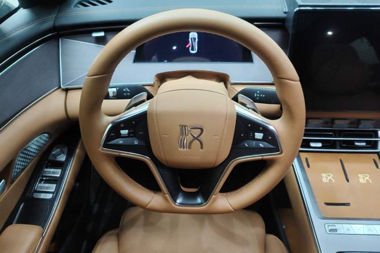 Used BYD Han L 2025 DM-p Four-Wheel-Drive LiDAR Flagship Model Steering Wheel