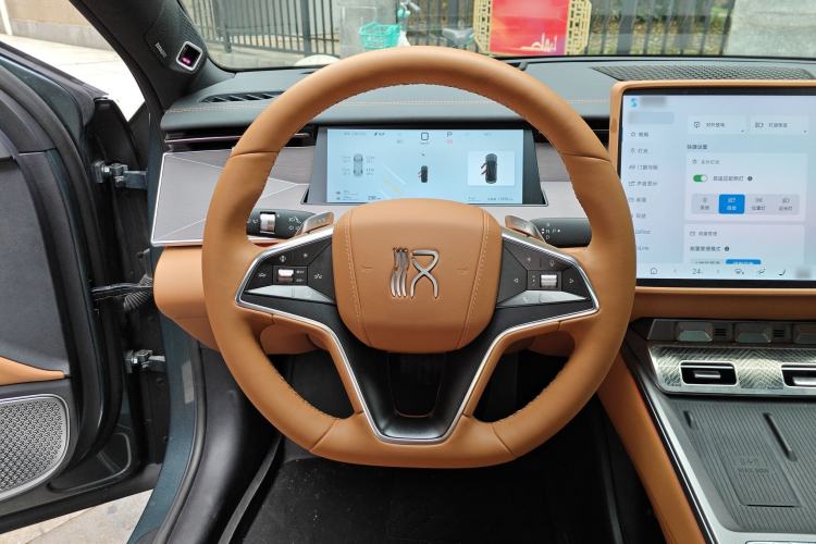 Used BYD Han L 2025 DM-i 200KM LiDAR Luxury Model Steering Wheel