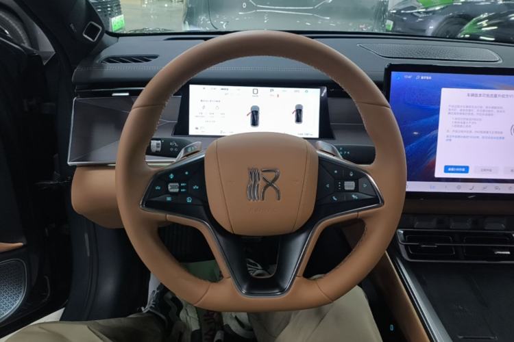 Used BYD Han L 2025 DM-p Four-Wheel-Drive LiDAR Flagship Model Steering Wheel