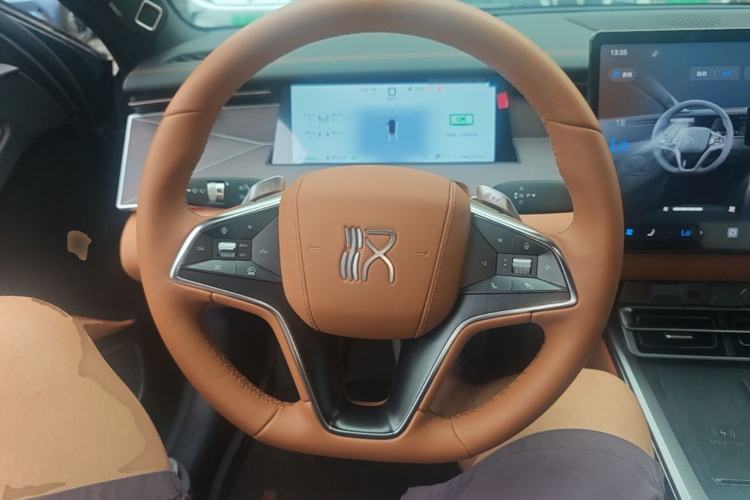 Used BYD Han L 2025 DM-p Four-Wheel-Drive LiDAR Flagship Model Steering Wheel