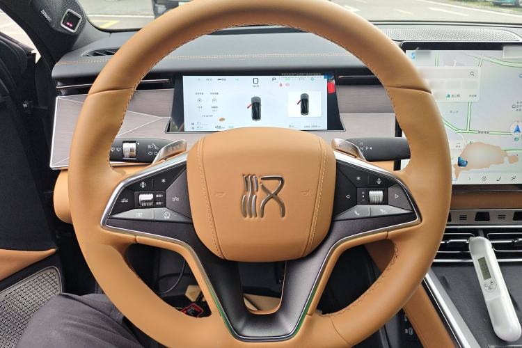 Used BYD Han L 2025 DM-p Four-Wheel-Drive LiDAR Flagship Model Steering Wheel