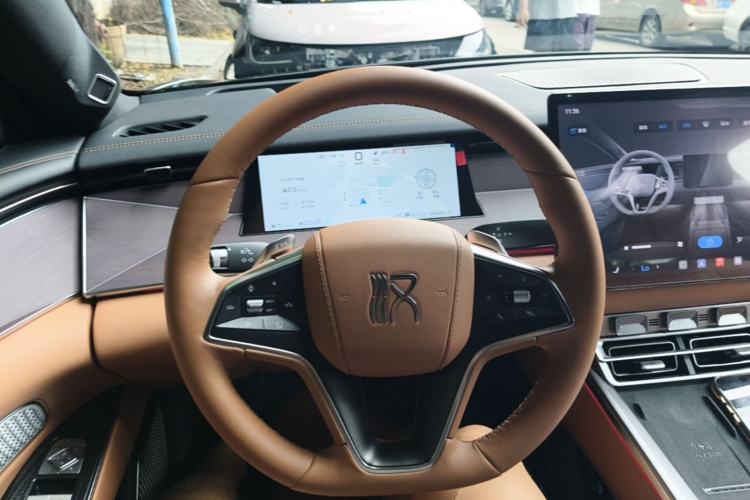 Used BYD Han L 2025 DM-p Four-Wheel-Drive LiDAR Flagship Model Steering Wheel