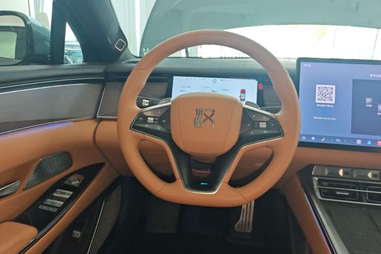 Used BYD Han L 2025 DM-p Four-Wheel-Drive LiDAR Flagship Model Steering Wheel