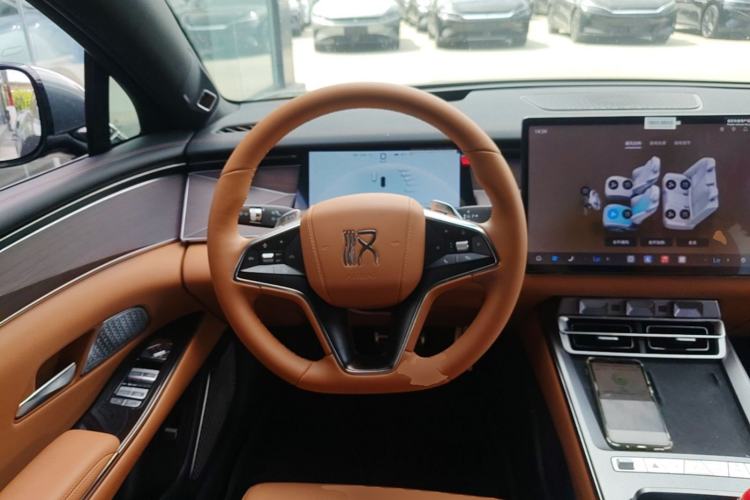 Used BYD Han L 2025 DM-p Four-Wheel-Drive LiDAR Flagship Model Steering Wheel