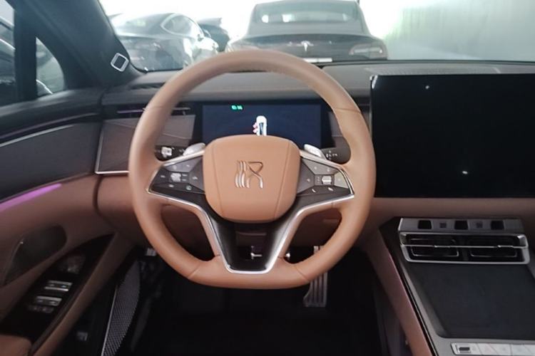 Used BYD Han L 2025 DM-p Four-Wheel-Drive LiDAR Flagship Model Steering Wheel