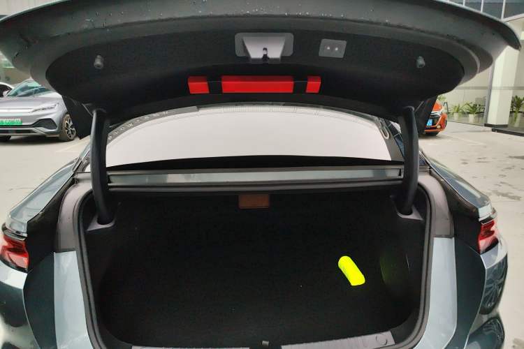 Used BYD Han L 2025 DM-p Four-Wheel-Drive LiDAR Flagship Model Trunk