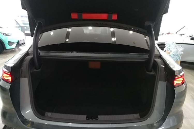 Used BYD Han L 2025 DM-p Four-Wheel-Drive LiDAR Flagship Model Trunk