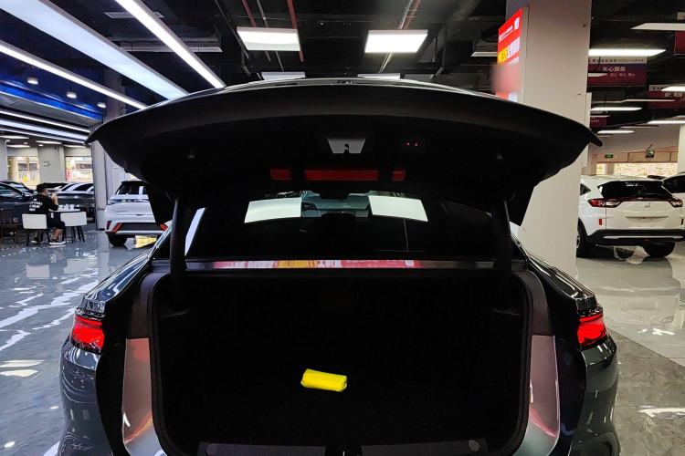 Used BYD Han L 2025 DM-p Four-Wheel-Drive LiDAR Flagship Model Trunk