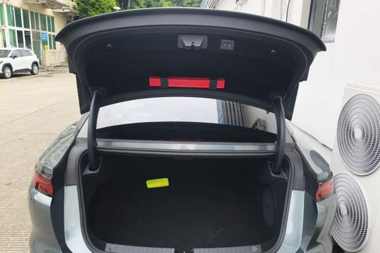Used BYD Han L 2025 DM-p Four-Wheel-Drive LiDAR Flagship Model Trunk