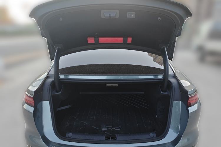 Used BYD Han L 2025 EV 701KM LiDAR Deluxe Edition Trunk