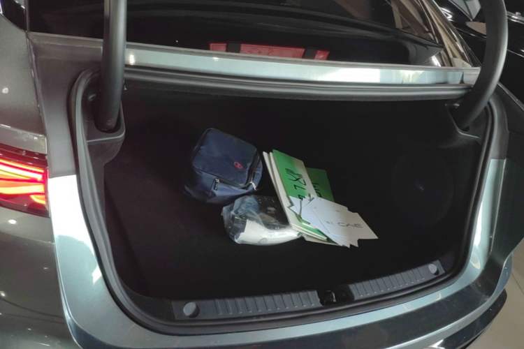 Used BYD Han L 2025 DM-p Four-Wheel-Drive LiDAR Flagship Model Trunk