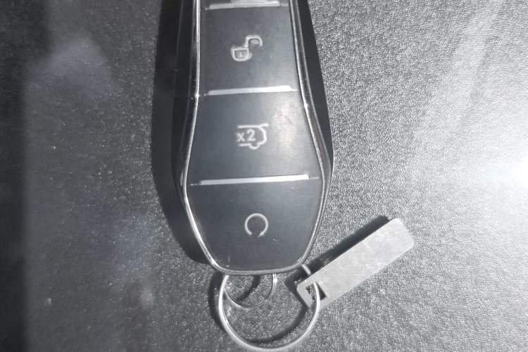 Used BYD Han L 2025 DM-p Four-Wheel-Drive LiDAR Flagship Model Vehicle Key
