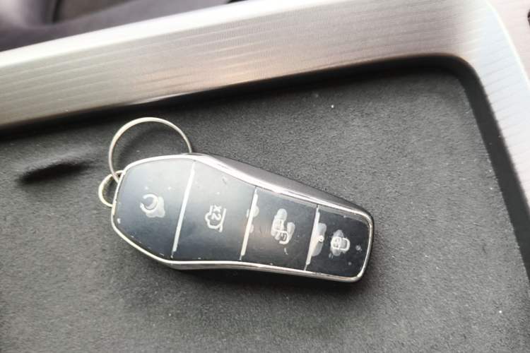Used BYD Han L 2025 DM-p Four-Wheel-Drive LiDAR Flagship Model Vehicle Key