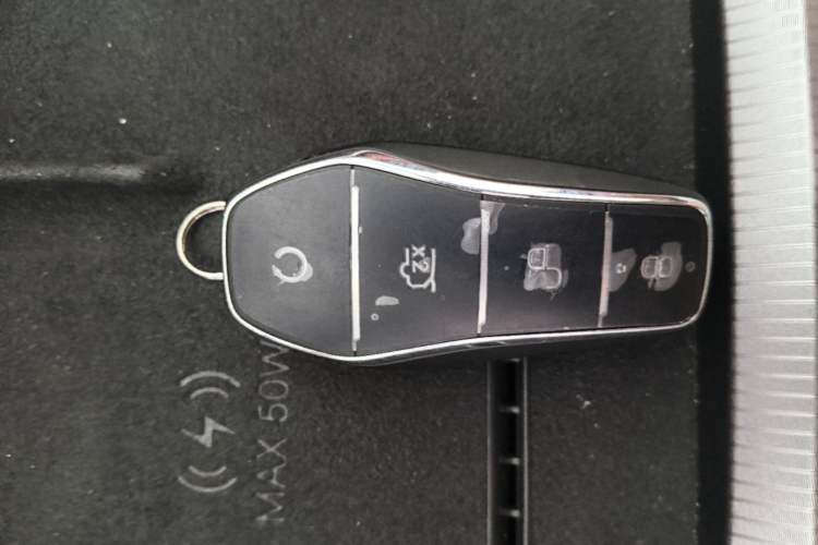 Used BYD Han L 2025 DM-p Four-Wheel-Drive LiDAR Flagship Model Vehicle Key