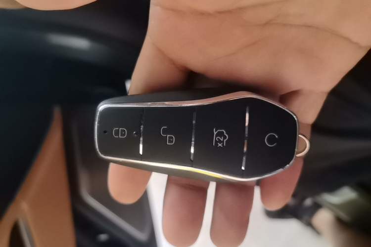 Used BYD Han L 2025 DM-p Four-Wheel-Drive LiDAR Flagship Model Vehicle Key