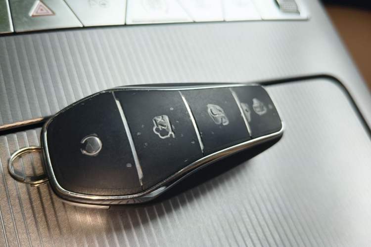 Used BYD Han L 2025 DM-p Four-Wheel-Drive LiDAR Flagship Model Vehicle Key