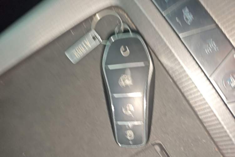 Used BYD Han L 2025 DM-p Four-Wheel-Drive LiDAR Flagship Model Vehicle Key