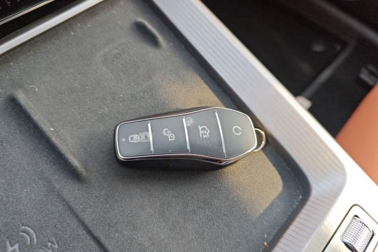 Used BYD Han L 2025 DM-p Four-Wheel-Drive LiDAR Flagship Model Vehicle Key