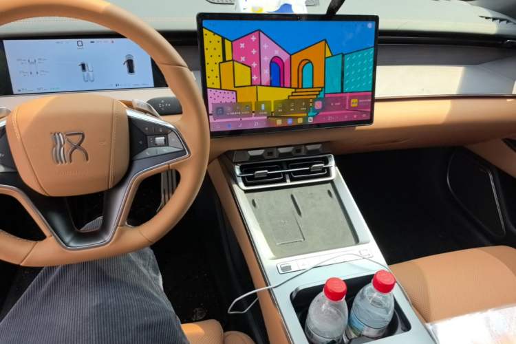 Used BYD Han L 2025 EV Four-Wheel Drive LiDAR Flagship Model Center Console