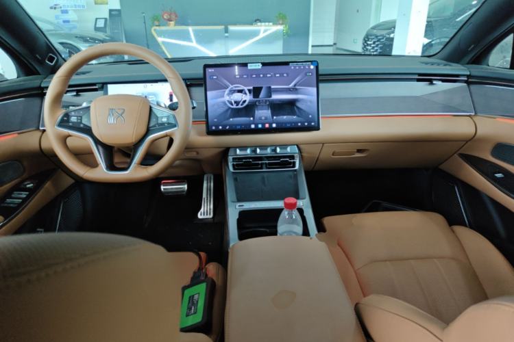 Used BYD Han L 2025 EV Four-Wheel Drive LiDAR Flagship Model Center Console