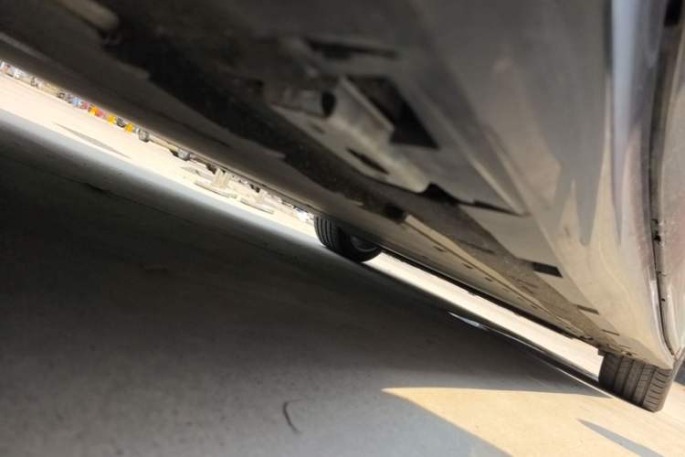 Used BYD Han L 2025 EV Four-Wheel Drive LiDAR Flagship Model Chassis Rear Right