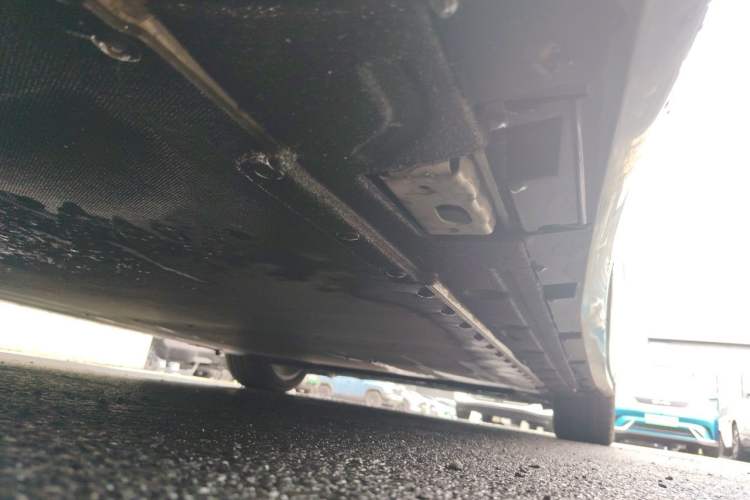 Used BYD Han L 2025 EV Four-Wheel Drive LiDAR Flagship Model Chassis Rear Right