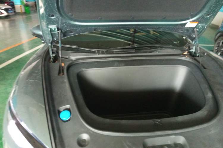 Used BYD Han L 2025 EV 701 km LiDAR Flagship Edition Engine Bay Right