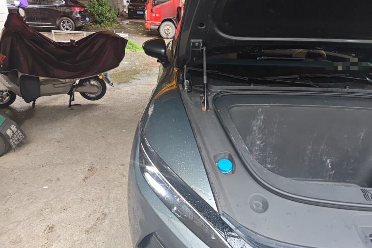 Used BYD Han L 2025 EV 701KM LiDAR Deluxe Edition Engine Bay Right