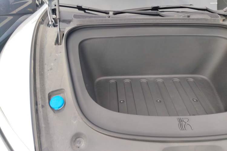 Used BYD Han L 2025 EV Four-Wheel Drive LiDAR Flagship Model Engine Bay Right