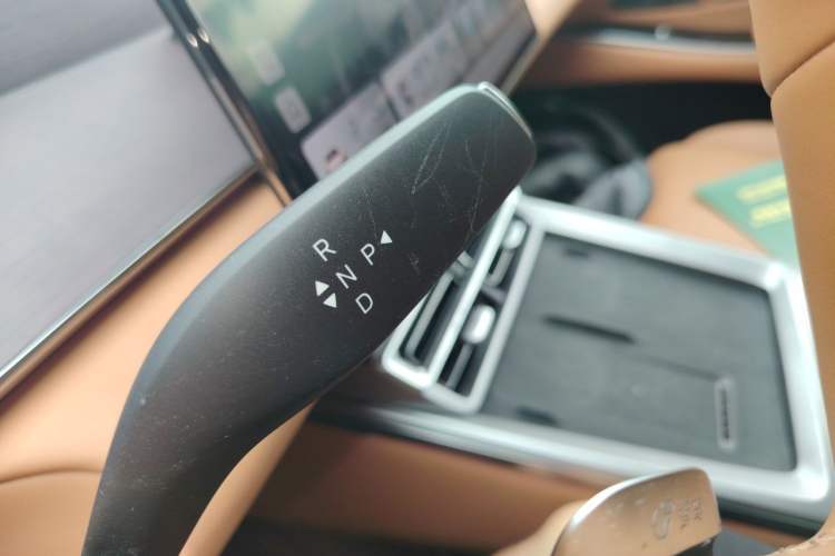 Used BYD Han L 2025 EV Four-Wheel Drive LiDAR Flagship Model Gear Lever