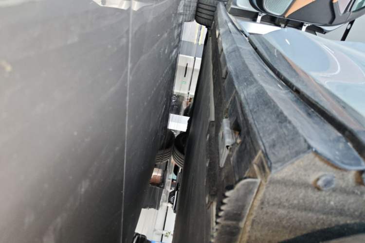 Used BYD Han L 2025 EV Four-Wheel Drive LiDAR Flagship Model Left Side Sill