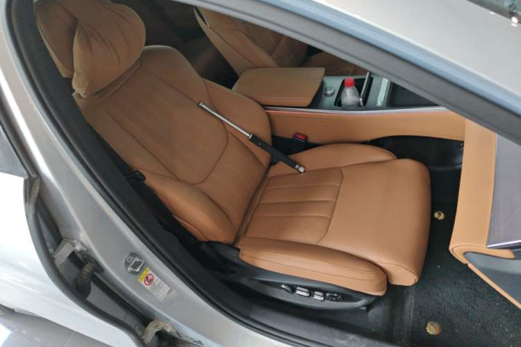 Used BYD Han L 2025 EV Four-Wheel Drive LiDAR Flagship Model Right Front Seat